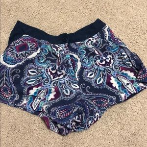 Patterned shorts